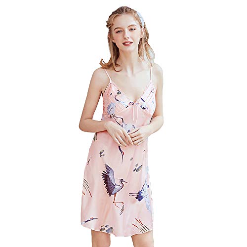 Vêtements de nuit en satin et dentelle pour des soirées cocooning chic