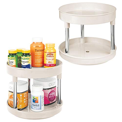 Preisvergleich Produktbild mDesign 2er-Set drehbares Kosmetiktablett stilvolle Ablagefläche für Lotion, Kosmetik und Medikamente runde zweistöckige Kosmetik Aufbewahrung für Bad und Küche cremefarben / silberfarben