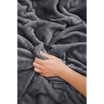 EverSnug Travel Blanket and Pillow - Premium Soft 2 in 1 Airplane Blanket with Soft Bag Pillowcase, Hand Luggage Sleeve and Backpack Clip (Grey) - Image 4