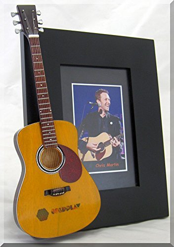 CHRIS MARTIN �~�j�`���A�M�^�[�̎ʐ^�t���[�� COLDPLAY