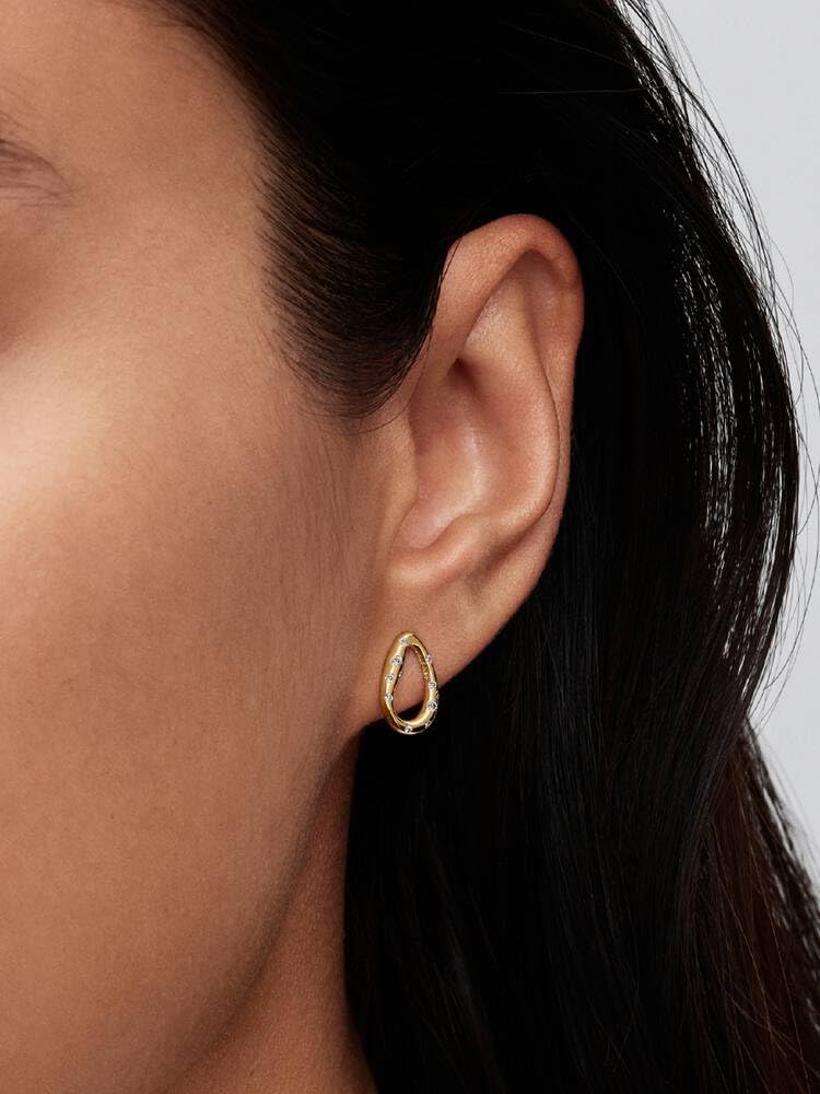 PANDORA Essence Organisch Geformte Steinbesetzte Ovale Ohrstecker mit 14K vergoldeter Metalllegierung und Zirkonia, 264659C01