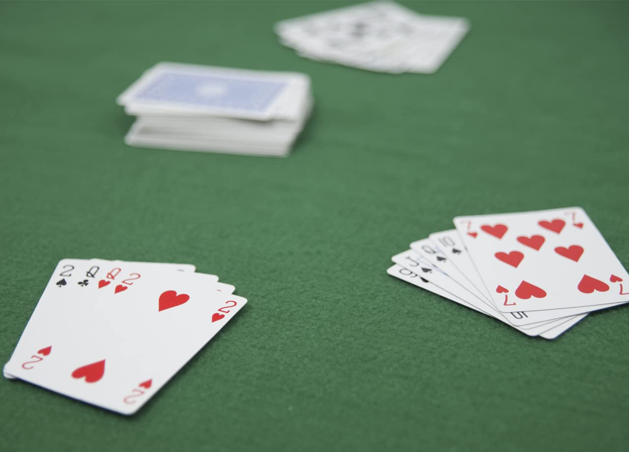 Copritavolo Poker Verde 140x140cm - Tessuto Morbido, Elastico Per Fissaggio, Per Giochi Di Carte - Foto 2