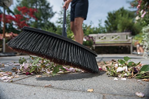 Balai de jardin usages taille Solid Fiskars . 48 cm - vue 3