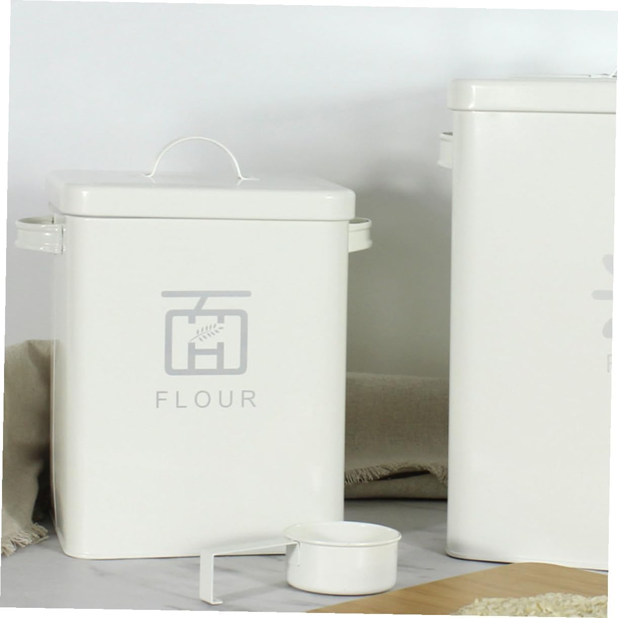 Multi-function Iron Rice Storage Bucket with Airtight Seal 5kg Flour and Grain Container Household Kitchen Food Storage Accessory for Dry Pantry Organization