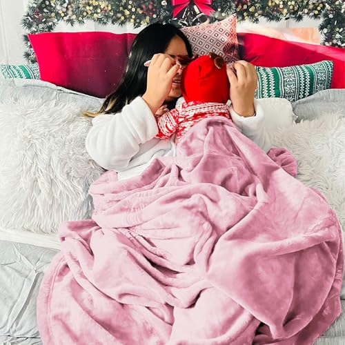 Image of Harleen Blankets, 250 GSM Super Soft Flannel Cozy Blankets for Single Bed, Washable Lightweight Blanket for Couch Sofa Bed Office, Warm Plush Blankets for All Season (Dark Pink, Double)