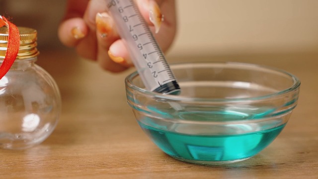 Plastic Syringe with Measurement on Amazon Live