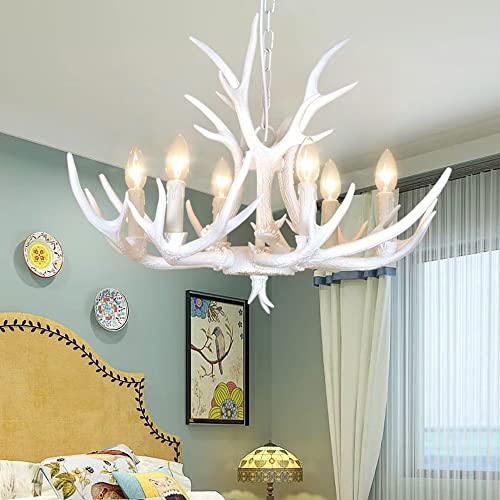 Lustre bois de cerf blanc style rustique et campagne chic à 6 lampes