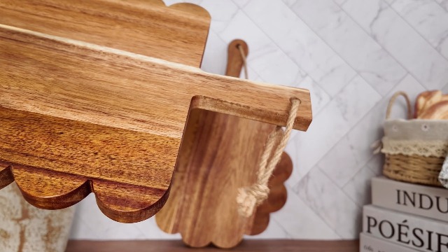 Set de 2 tablas de cortar de madera con mango miniatura 7
