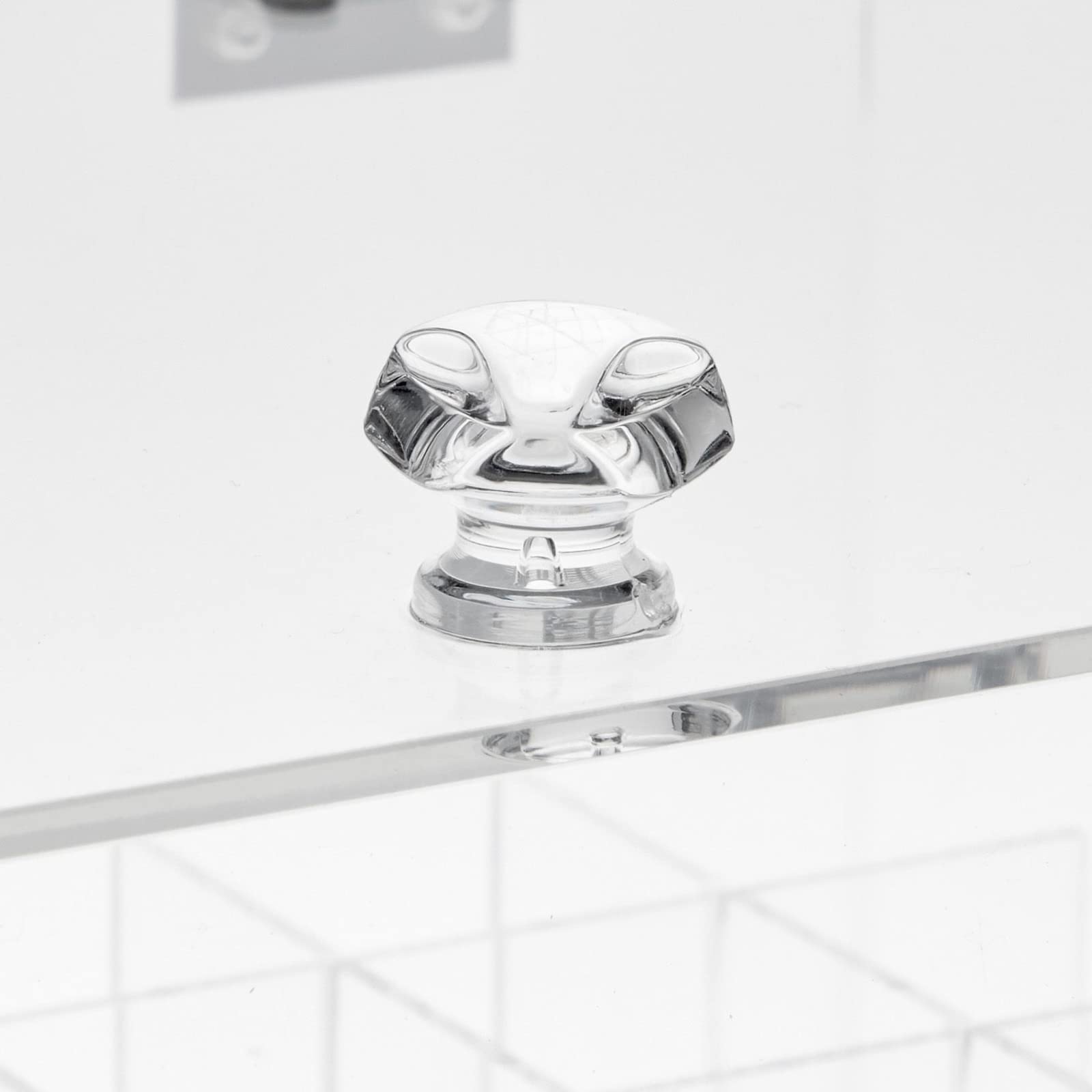 Large Clear Acrylic Lipstick Organizer and Lip Gloss Holder with 35 Compartments and Lid (7.8 x 5.8 x 4.4 In)