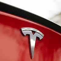 Vista 43 de IPG Compatible con Tesla Modelo 3 Juego de calcomanías (Set de 9 logotipos) Adhesivos para personalizar tu vehículo