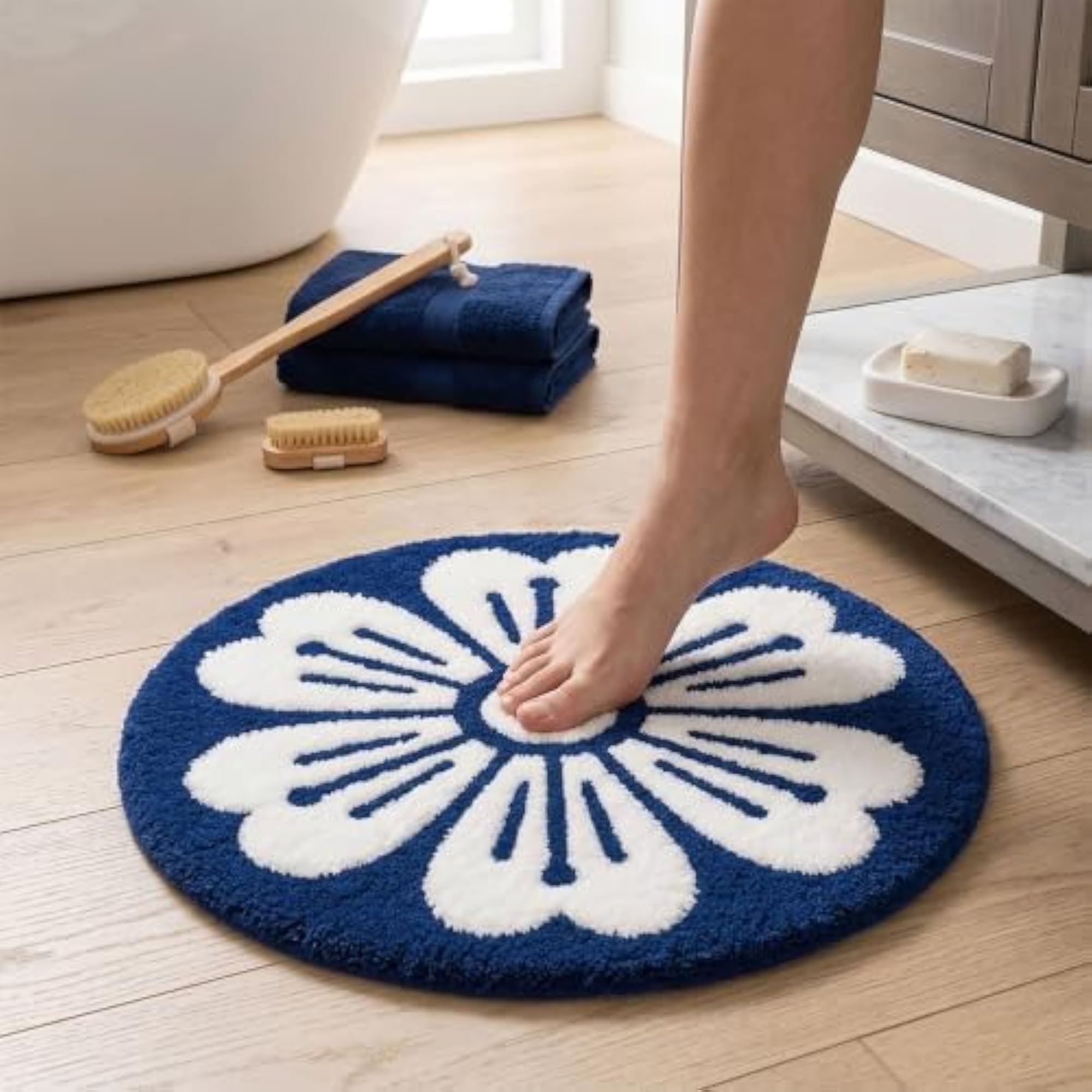 Plush Microfiber Absorbent Bathroom Mats, Machine Washable