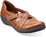 Clarks Womens Ashland Spin Q Loafer