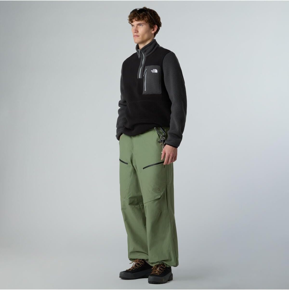 THE NORTH FACE Men's Yumiori Quarter Zip Jacket | Lightweight Fleece Coat With Embroidered Logo, Secure Zip Chest Pocket