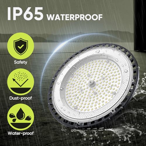 Lampe Atelier LED 150W UFO pour illuminer efficacement les grands volumes sombres