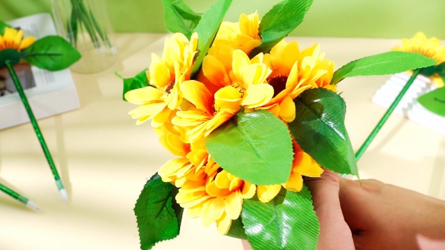 Lot De 4 Stylos à Bille Originaux En Forme De Pot De Fleurs Avec Fleur Artificielle - Design Tournesol - Pour Enfants Et Bureau