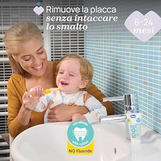 Chicco Dentifricio Bambini Gusto Mela e Banana, Dentifricio per Bambini, Delicato sui Dentini dei Bambini, Bassa Abrasività, Senza Fluoro, Contrasta la Formazione delle Carie, 50 ml, 6-24 Mesi