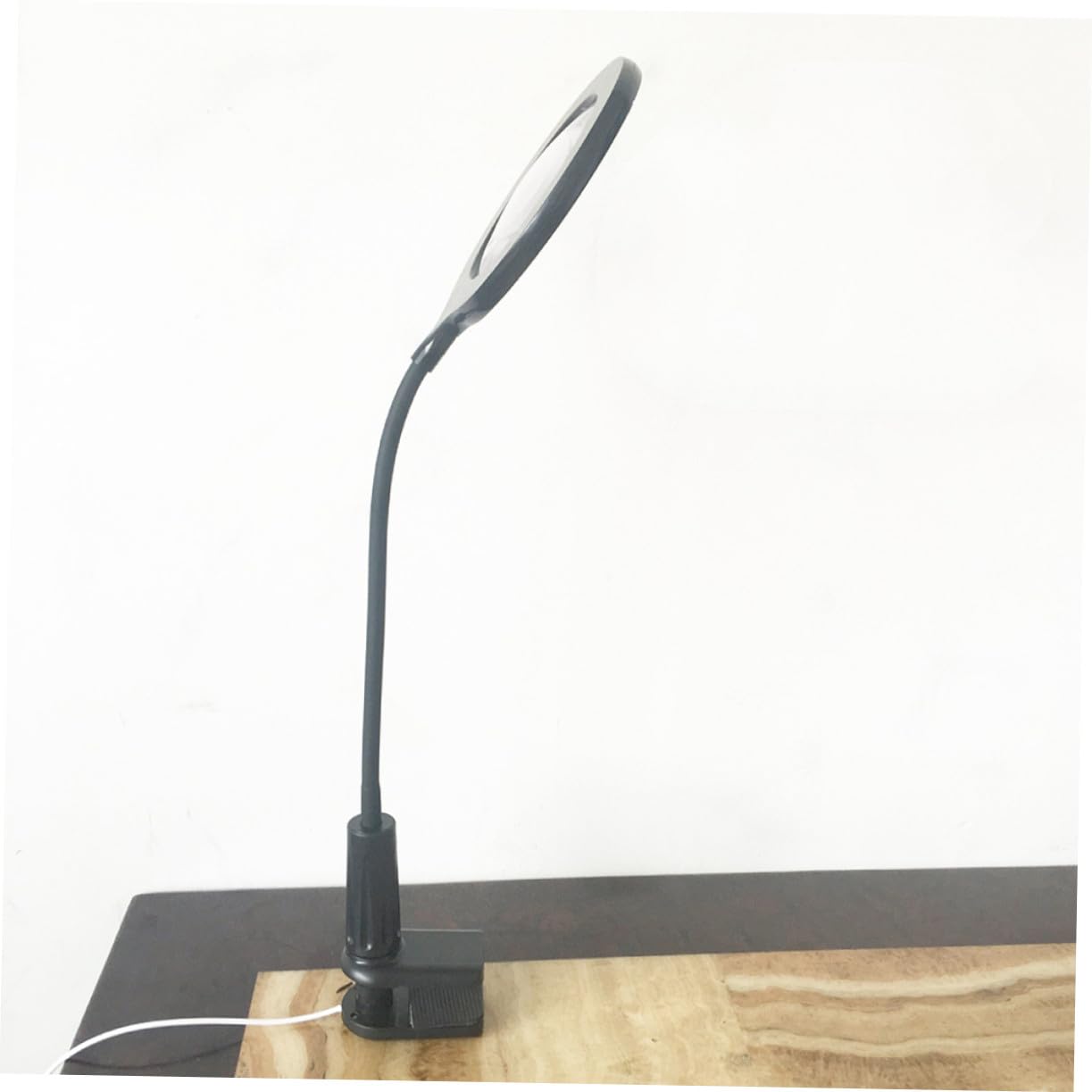 Lámpara de Escritorio LED con Lupa Clip Plegable y Rotación para Lectura de Periódicos Revistas y Libros Mesa de Estudio
