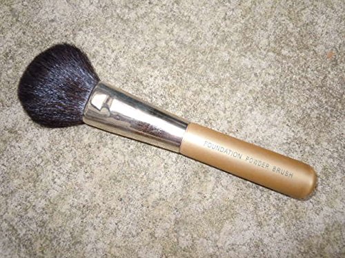Foundation Brush: Professional Make up Artist Brush, Solid Wood Handle, Natural Hair