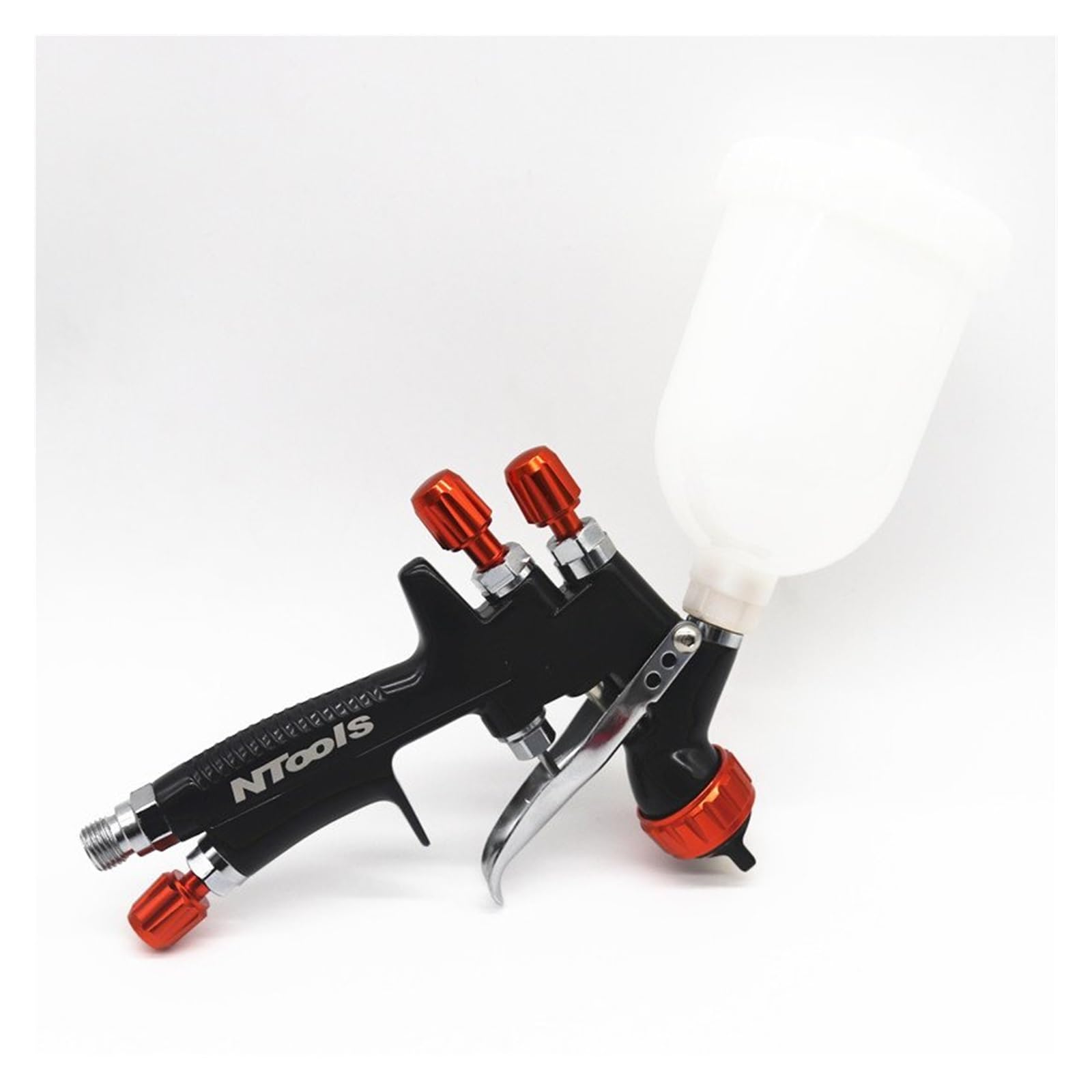 Pistolet de pulvérisation de peinture pour rénover vos meubles et carrosseries