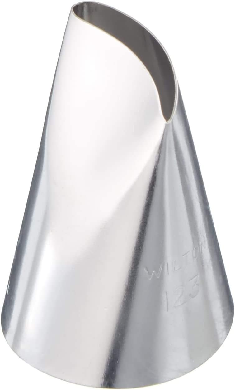 Wilton 402-123 Petal Decorating Tip