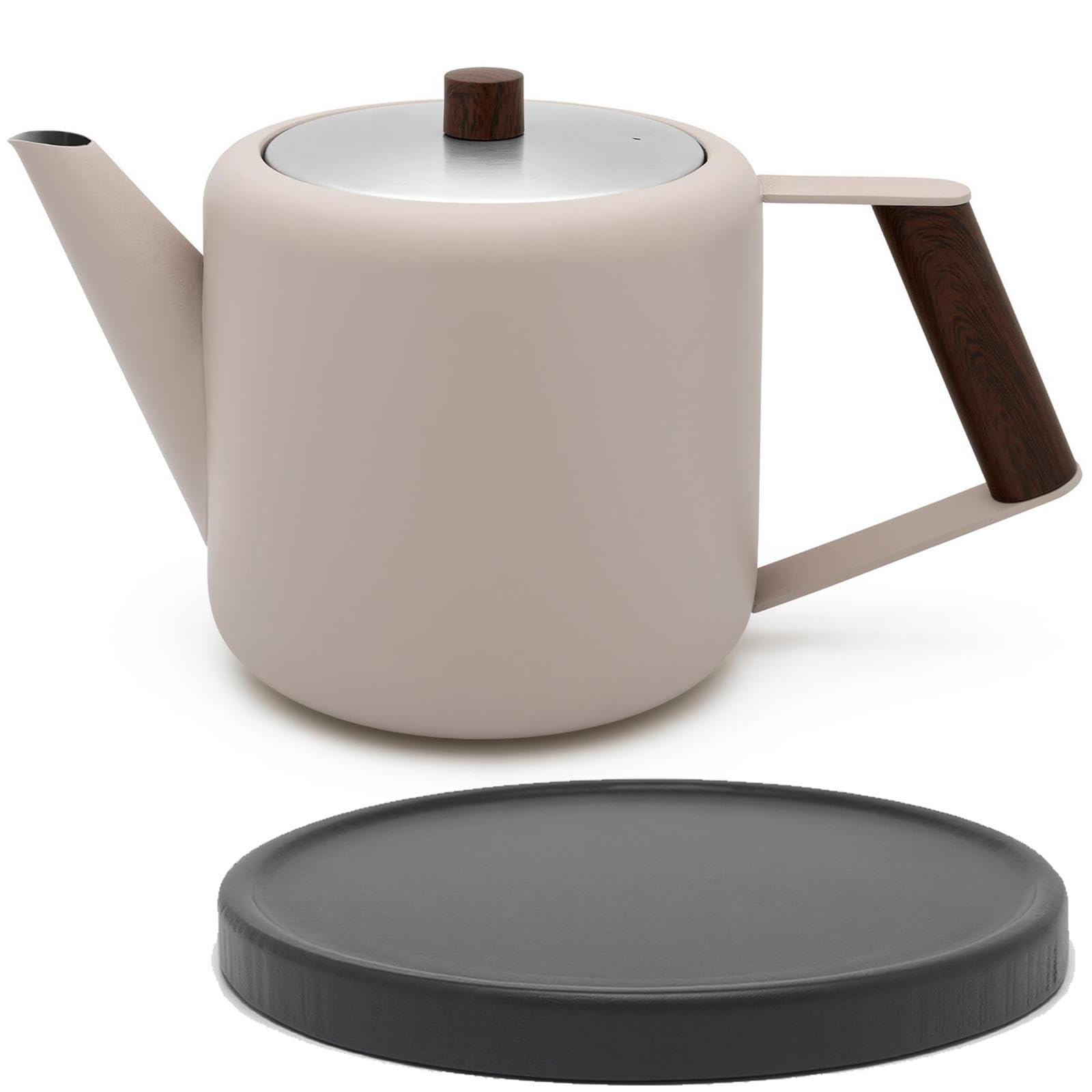 Bredemeijer doppelwandige Retro Teekanne 1.1 Liter beige - mit schwarzem Holz-Untersetzer - isolierende Kanne aus Edelstahl für längeren Teegenuss