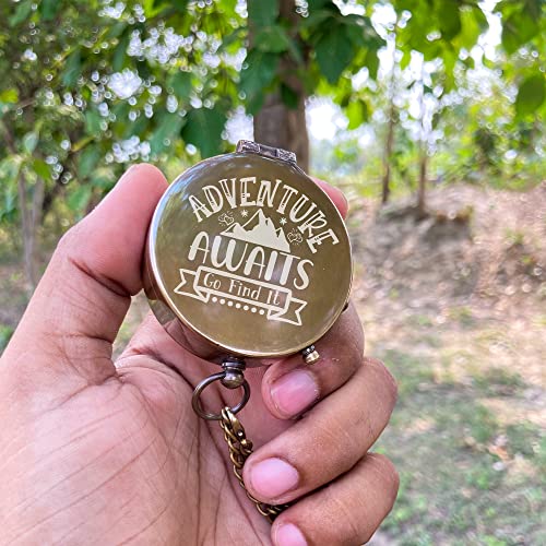 Brújula Vintage de Latón Personalizada con Estuche de Cuero - Regalo Personalizado para Graduación miniatura 2