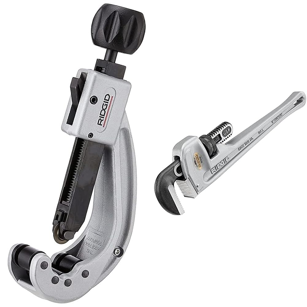 RIDGID 31642 Model 152 Quick-Acting Tubing Cutter (1/4-inch to 2-5/8-inch) + RIDGID 31100 Model 818 Aluminum Straight Pipe Wrench (18-inch)