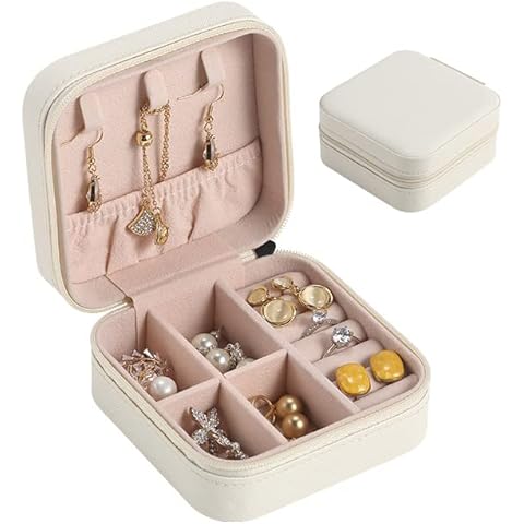 YIHAO Mini Jewelry Box, Travel Leather Jewelry Organizer, Storage Organizer for Bracelets Earrings Rings Necklaces Watches, Women Girls Girlfriend Wife, White Cover