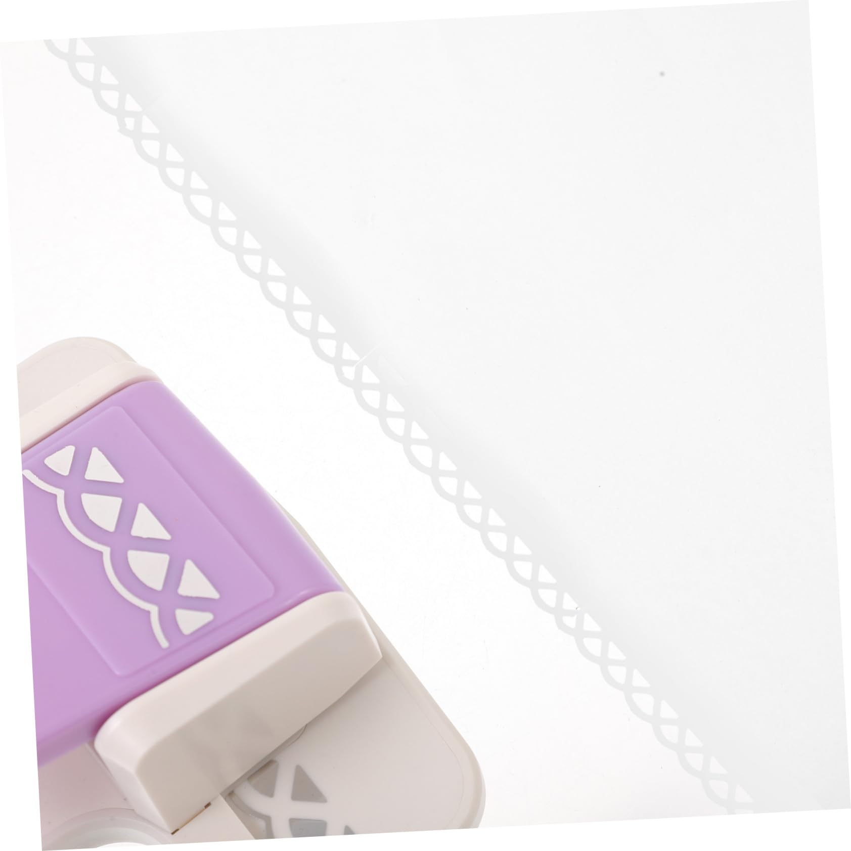 TOPPERFUN Scalloped Circle Paper Punch Scrapbook Paper Punch DIY Handmade Crafts Random