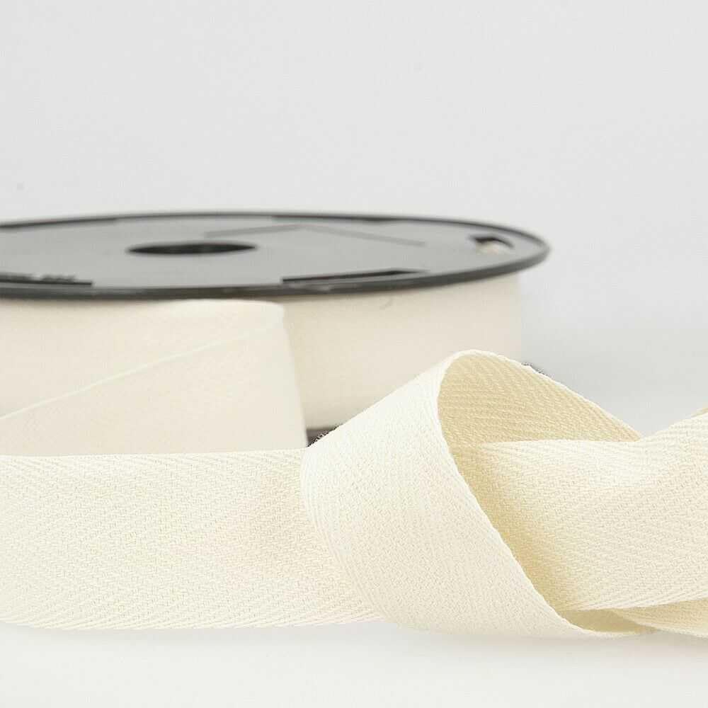 35mm Cotton Herringbone Tape 754D, 151 Natural Cream, 8 Metres