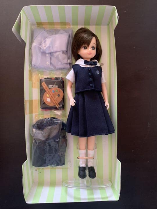 Amazon.co.jp: 女子美 リカちゃん 女子美術大学付属高等学校 限定品 