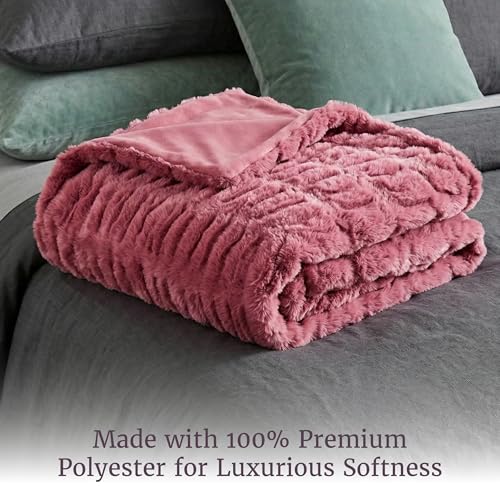 Image of Lavish Home Oversized Ruched Faux Fur Blanket - 60x80-Inch Plush Polyester Faux Fur Queen-Size Throw for Sofas and Beds - Luxurious Bedding (Pink)