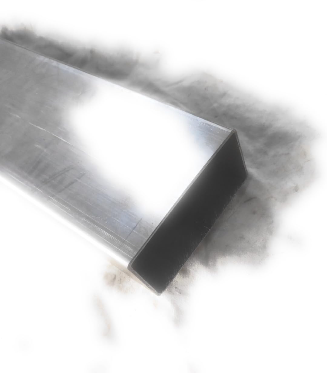 Tubo hierro 100x40x2 mm. Largo 2 metros