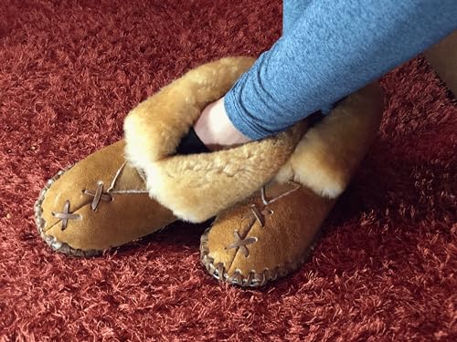 Women's/Men's Sheepskin Slippers Genuine Shearling fur (Size10 = 10.7 in)2