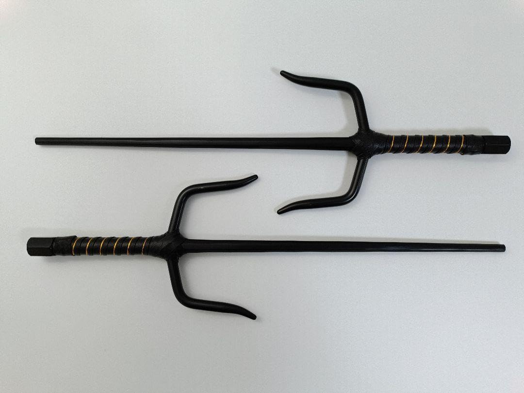 : 武具 十手 48CM 黒メッキ 鉄製 釵 サイ 琉球古武術 武