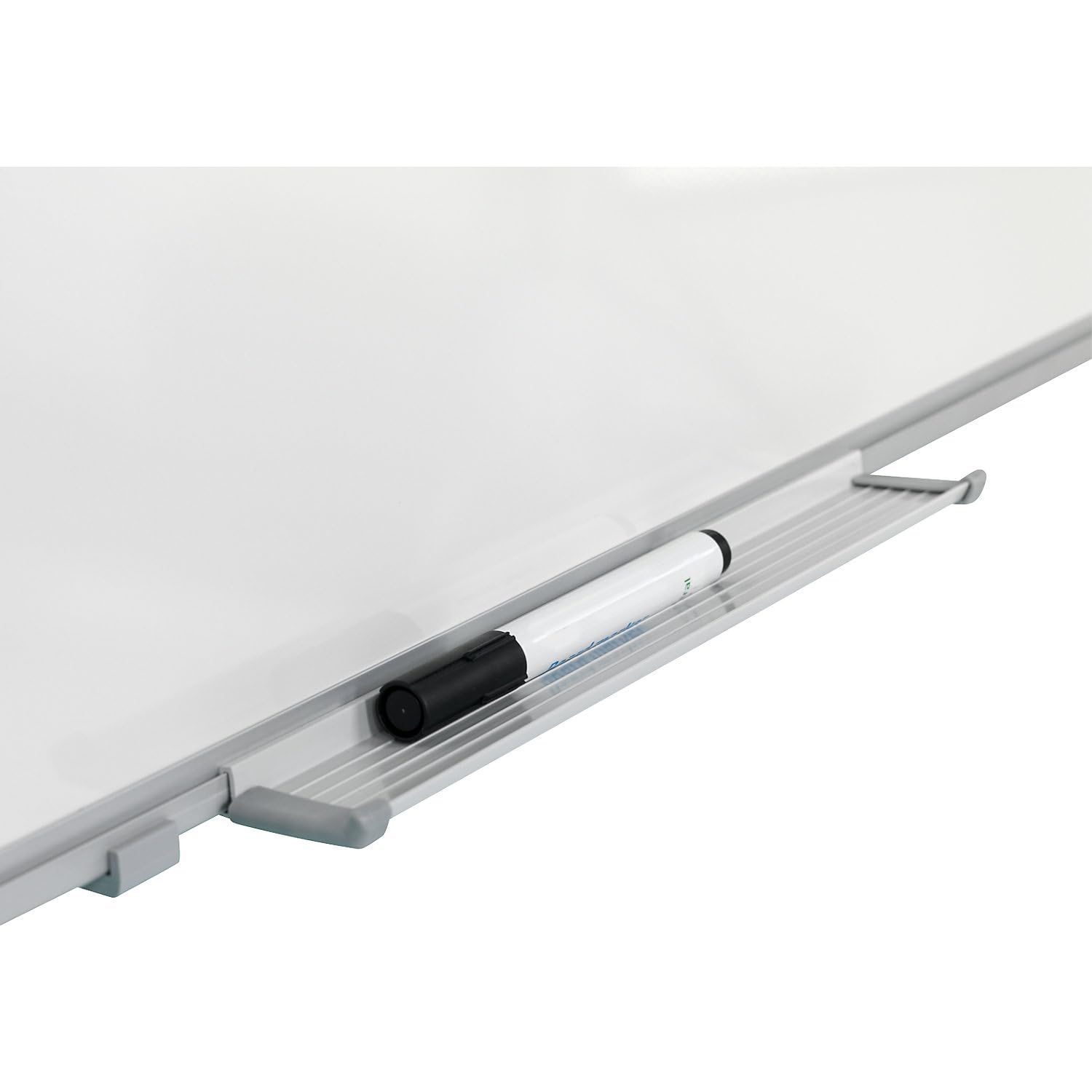 eurokraft basic | Whiteboard-Sets inkl. Zubehör | Stahlblech, lackiert, BxH 1200 x 900 mm