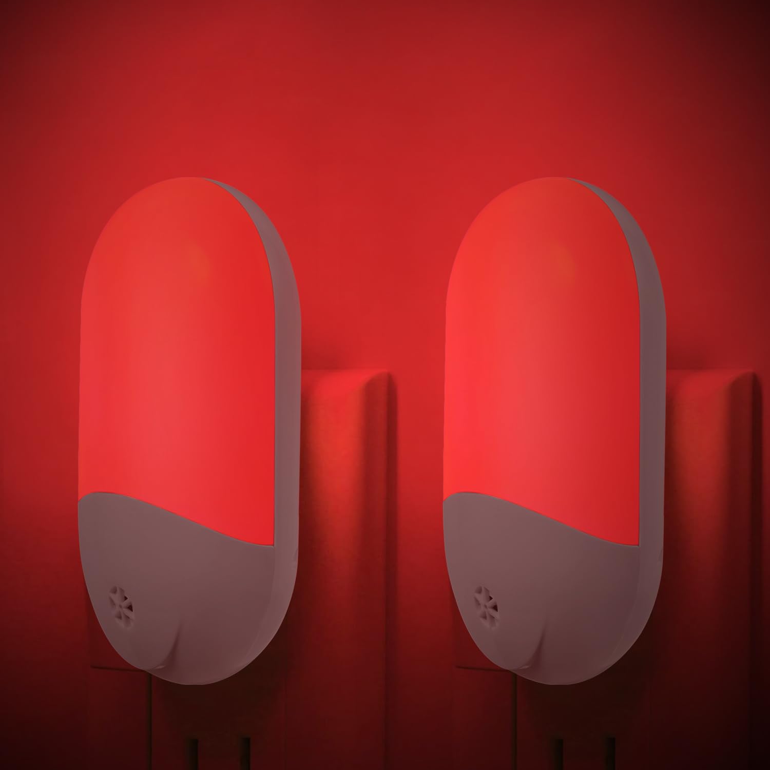 Finezeal 670nm Red Light Night Light for Sleep Therapy 2 Pack - Zero Blue Light Auto On Off
