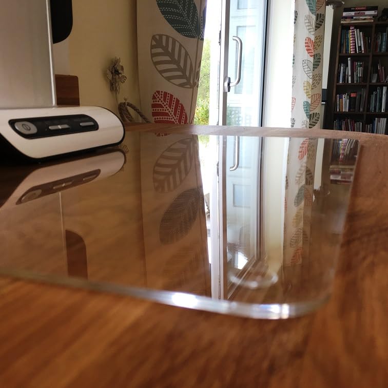 Clear Square Acrylic Table Protectors/Serving Mat/Worktop Saver/Chopping Board, Heat Resistant up to 90 Degrees (Sold Singularly) (25cm x 25cm)