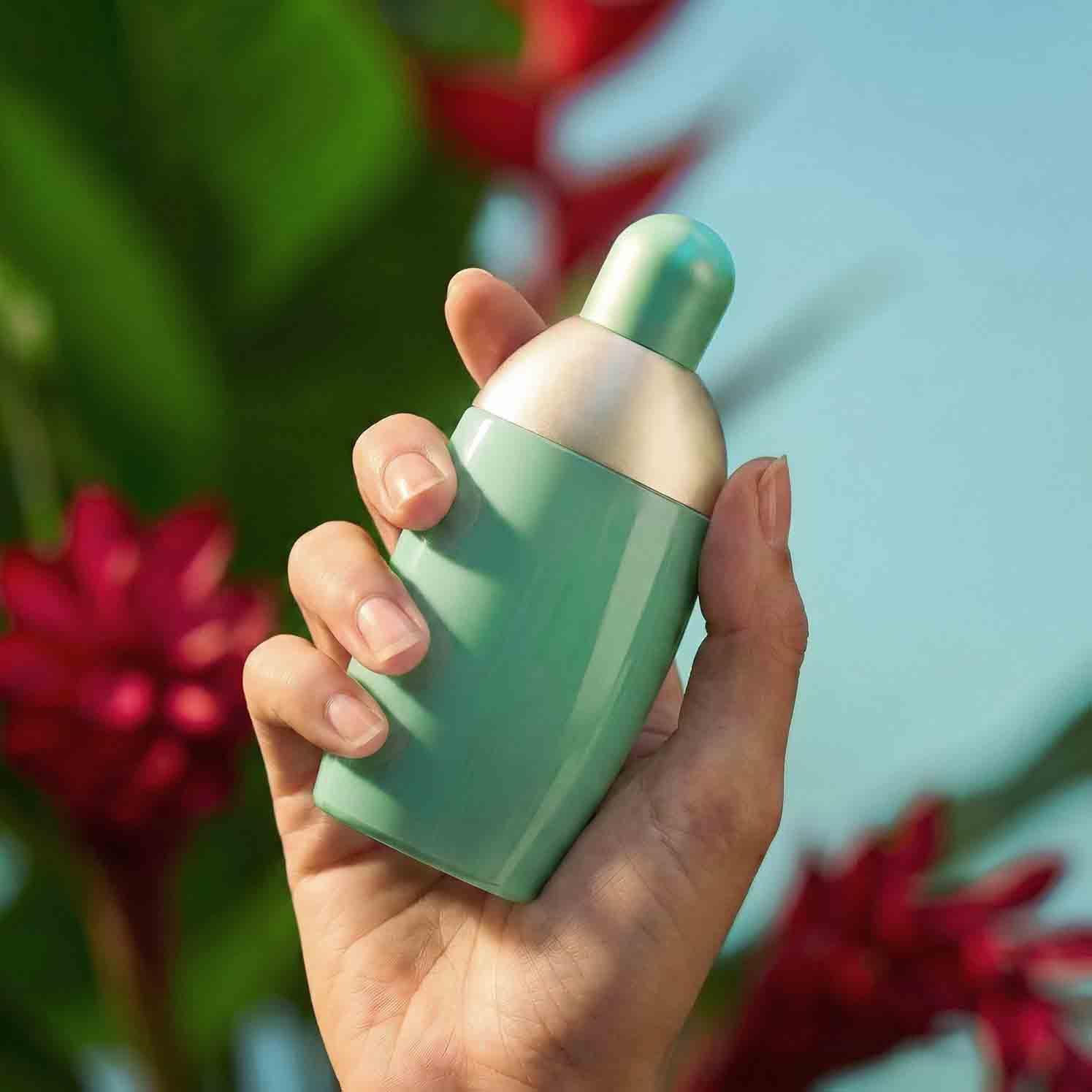 Cacharel Eden Eau de Parfum Donna, Profumo Donna Sensuale, Misterioso e Seducente, Fragranza Floreale, Con Fiore di Loto e Mimosa, A Lunga Durata, Profumo di Lusso per Donna