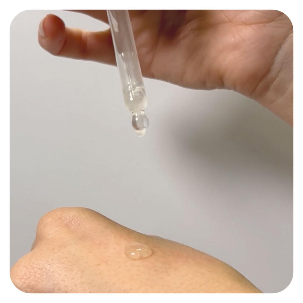 Blor Siero Concentrato Vitamina C Acidi Ialuronici per un Viso Radiante Giovane Antiossidanti e Idratazione Profonda Cura Cosmetica Made in Italy
