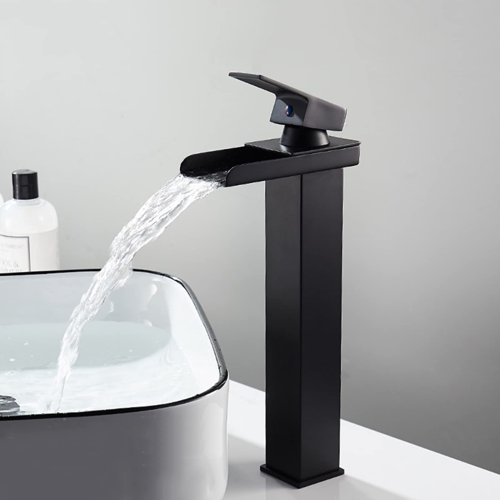 Robinet cascade de lavabo noir résistant au calcaire pour salle de bain