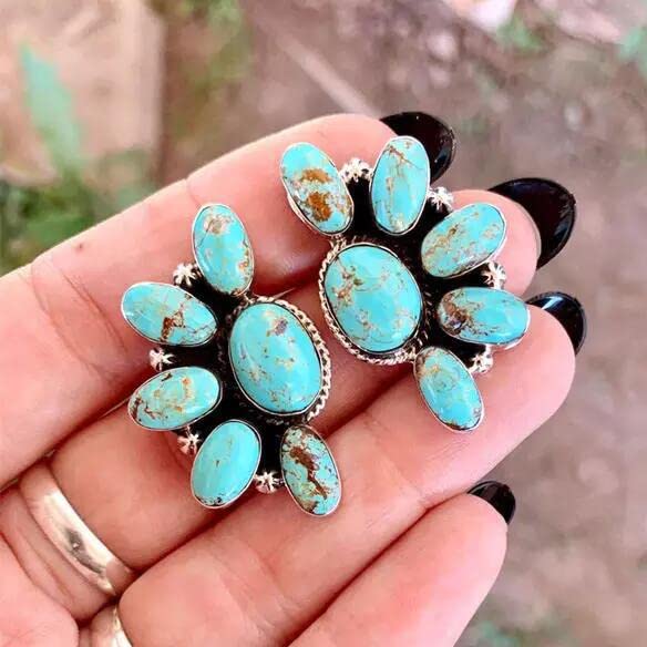 Western Earrings Boho Turquoise Oval Drop Dangle Earrings for Women Beaded Western Flower Teardrop Earrings Vintage Ethnic Alloy Pendant Jewelry Gift3