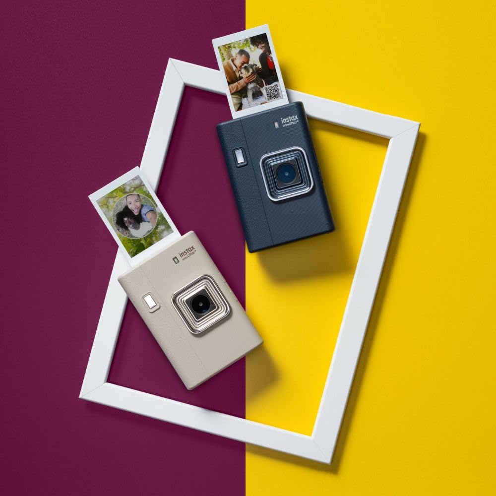 Fujifilm INSTAX mini LiPlay+ Sand Beige - Fotocamera Istantanea Ibrida, Stampante per Smartphone, Obiettivo Frontale per Selfie, Mini Registratore Audio, Dimensioni Stampa 86 mm x 54 mm