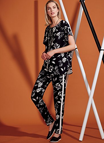Vogue Patterns 9275 Y,Misses Jacket,Tunic,Leggings and Pants,Sizes XS-MED, Tissue, Multicoloured, 15 x 0.5 x 22 cm - Image 4