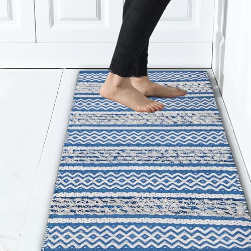 Image of 2x5 ft Cotton Rug Runner - Handwoven Carpet for Hallway, Entryway & Patio with Soft Texture and Modern Pattern