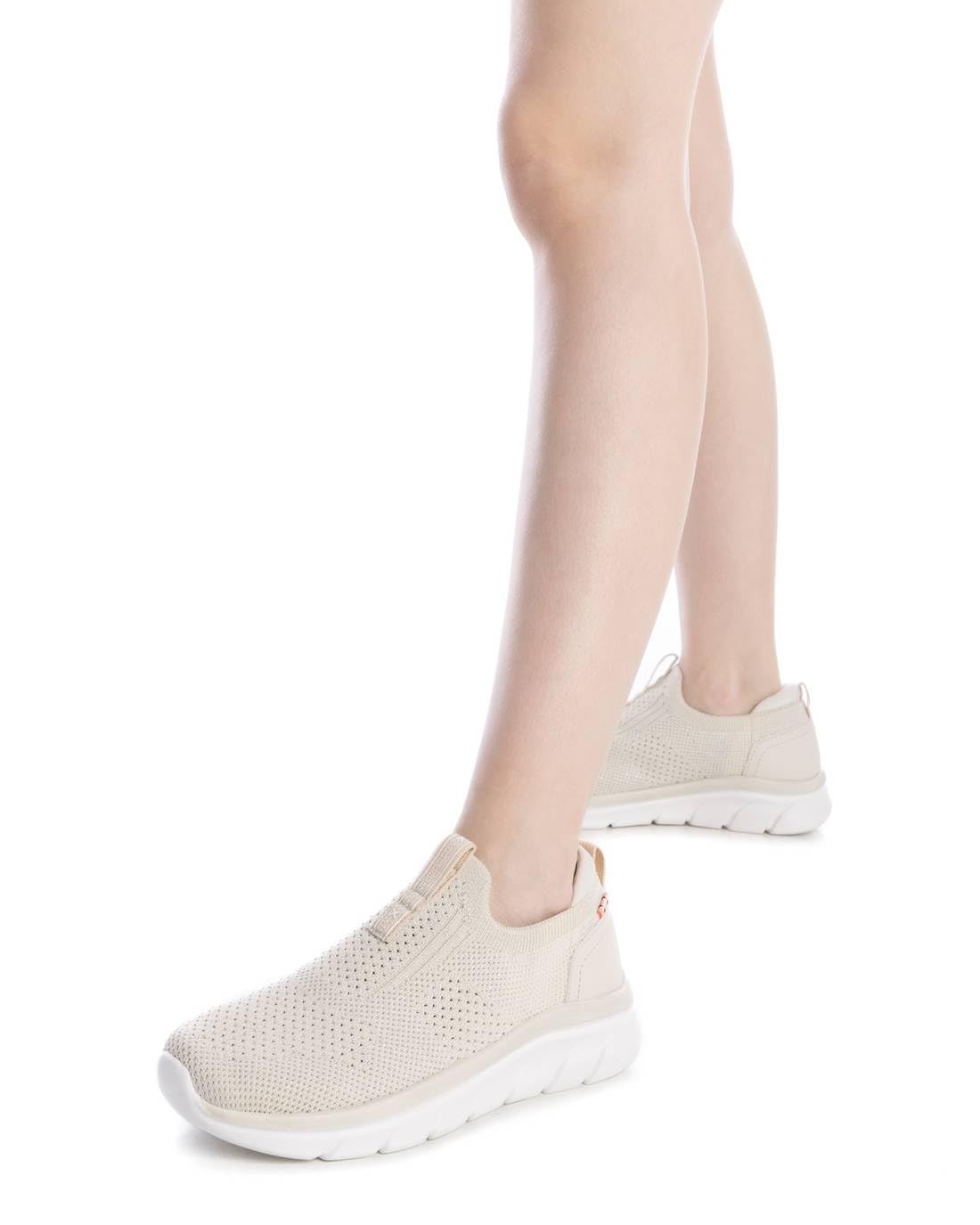 XTI - Zapatilla Mujer - Calzado Cómodo y Versátil - Moda Casual