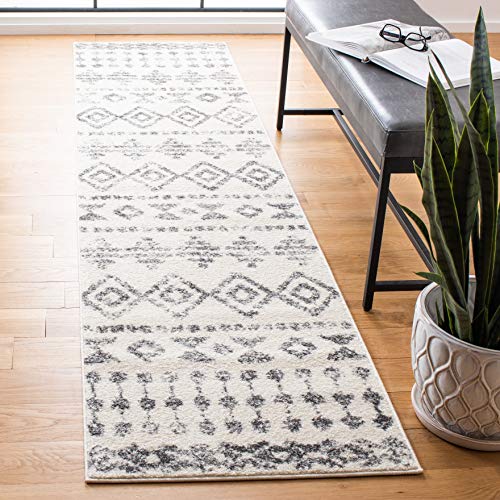 SAFAVIEH Tulum Collection Runner Rug - 2'2