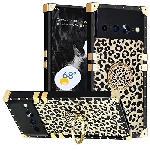 Stile da donna alla moda: custodia alla moda con motivo leopardato, splendido pannello riflettente dorato.