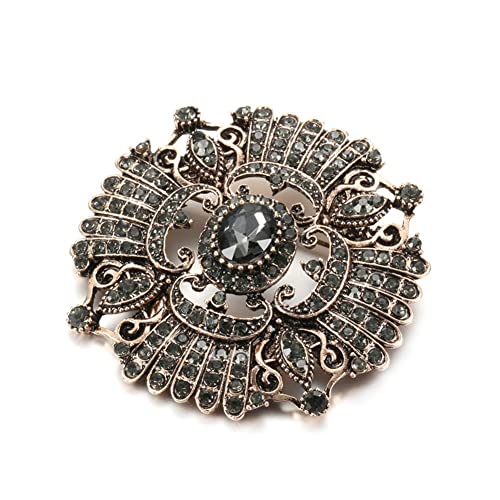 Collier de mariée en cristal gris or antique : sublimez un décolleté simple sans effort
