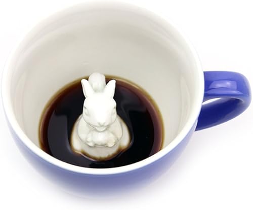 Creature Cups - Taza de cerámica con diseño de ardilla (11 onzas, azul cobalto) - Muñeco 3D oculto de animal del bosque en la taza que emerge